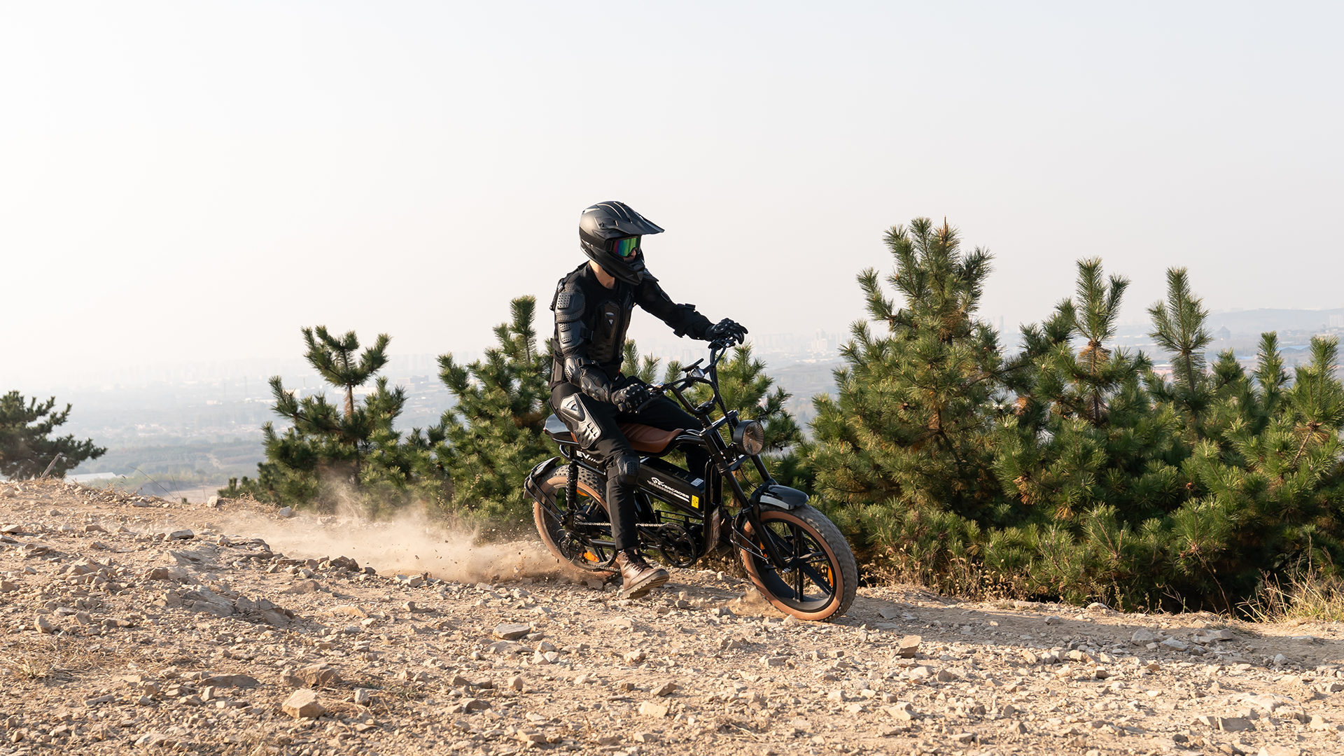 A Comprehensive Guide to Electric Bicycle Charging: How to Do It Safely and Easily?template--18954155262106__article_banner_brz9nC