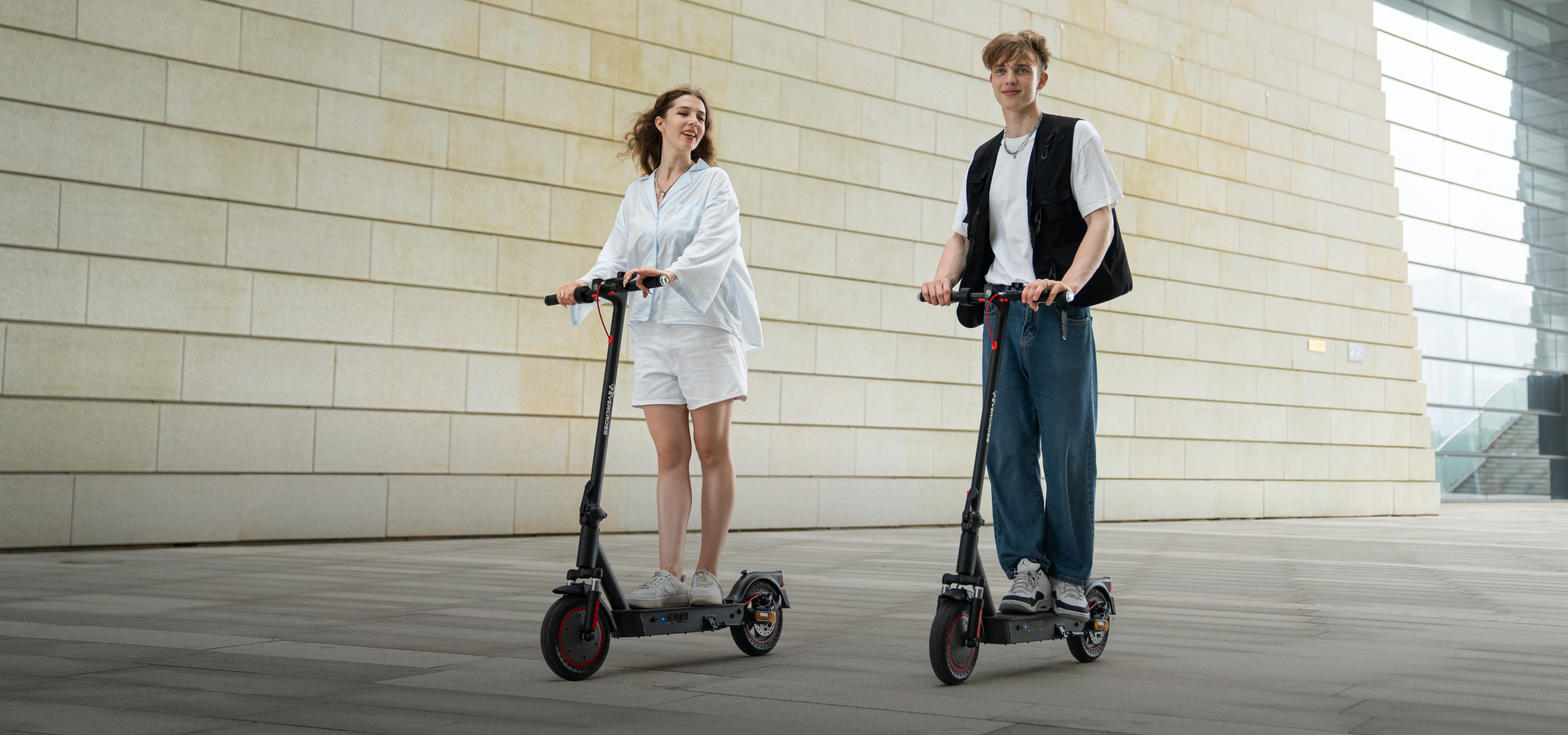 new-slideshow-slide_mWPNh4