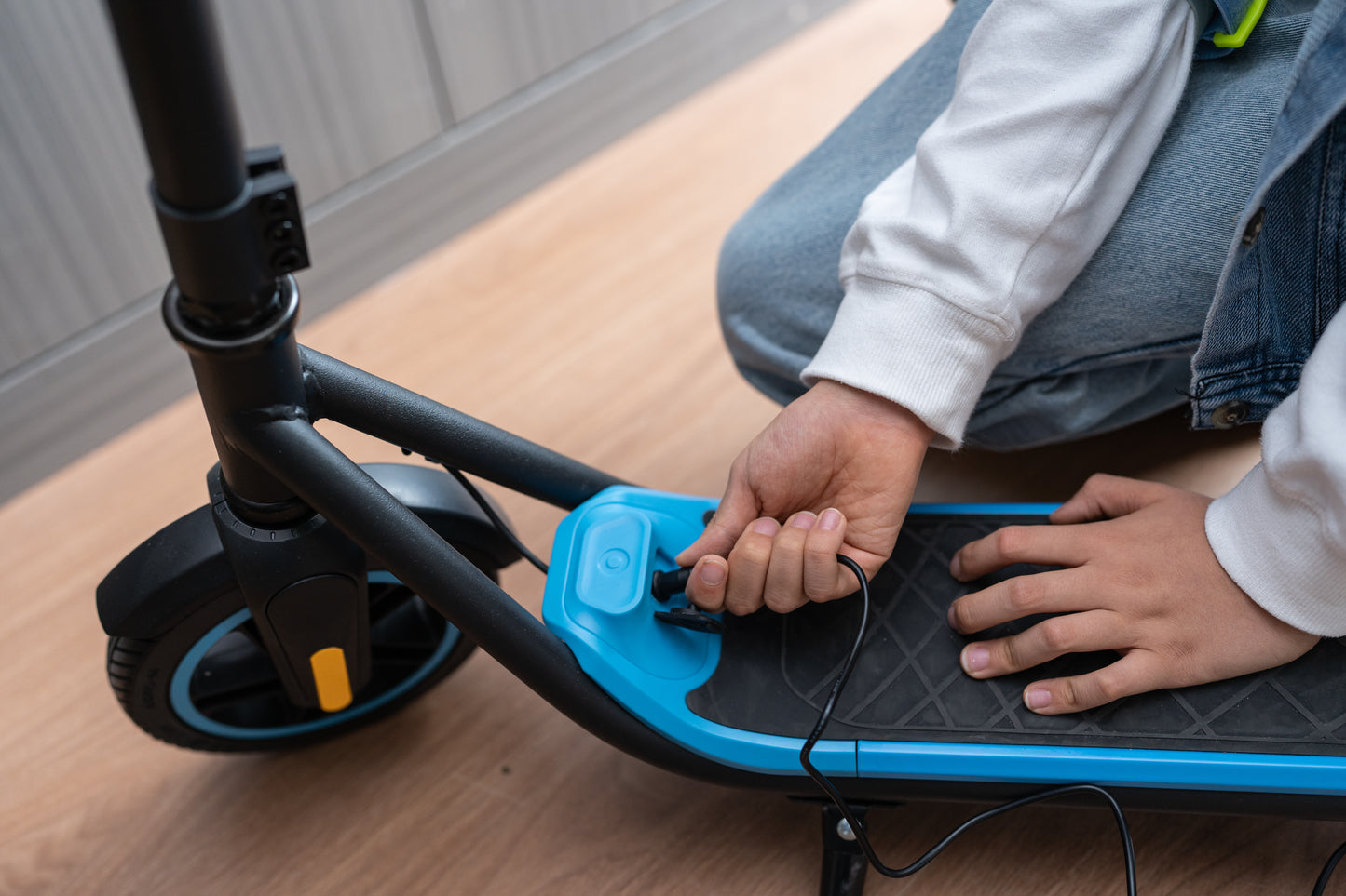 EVERCROSS E6 Electric Scooter for Children Aged 3+