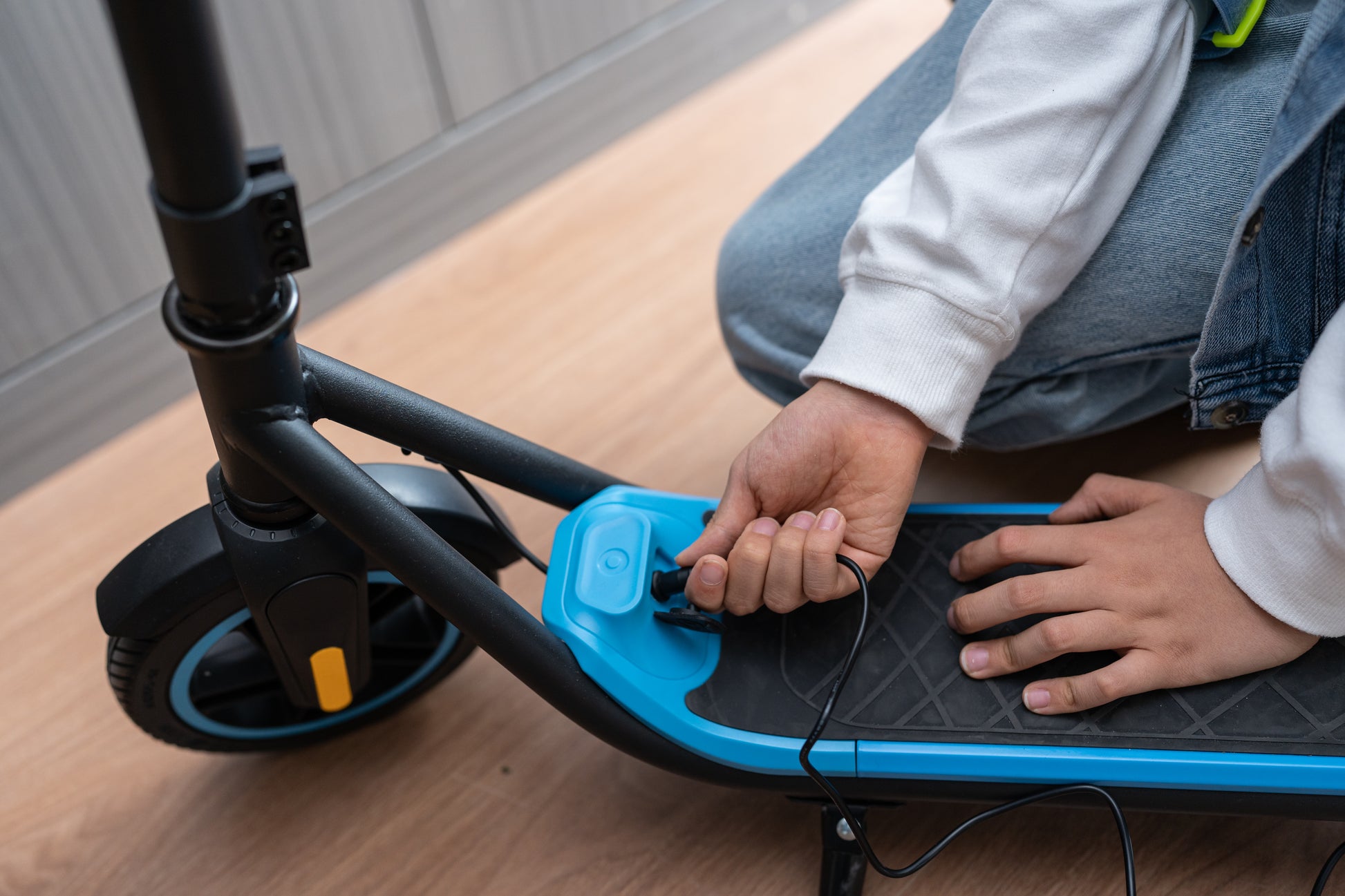 EVERCROSS E6 Electric Scooter for Children Aged 3+